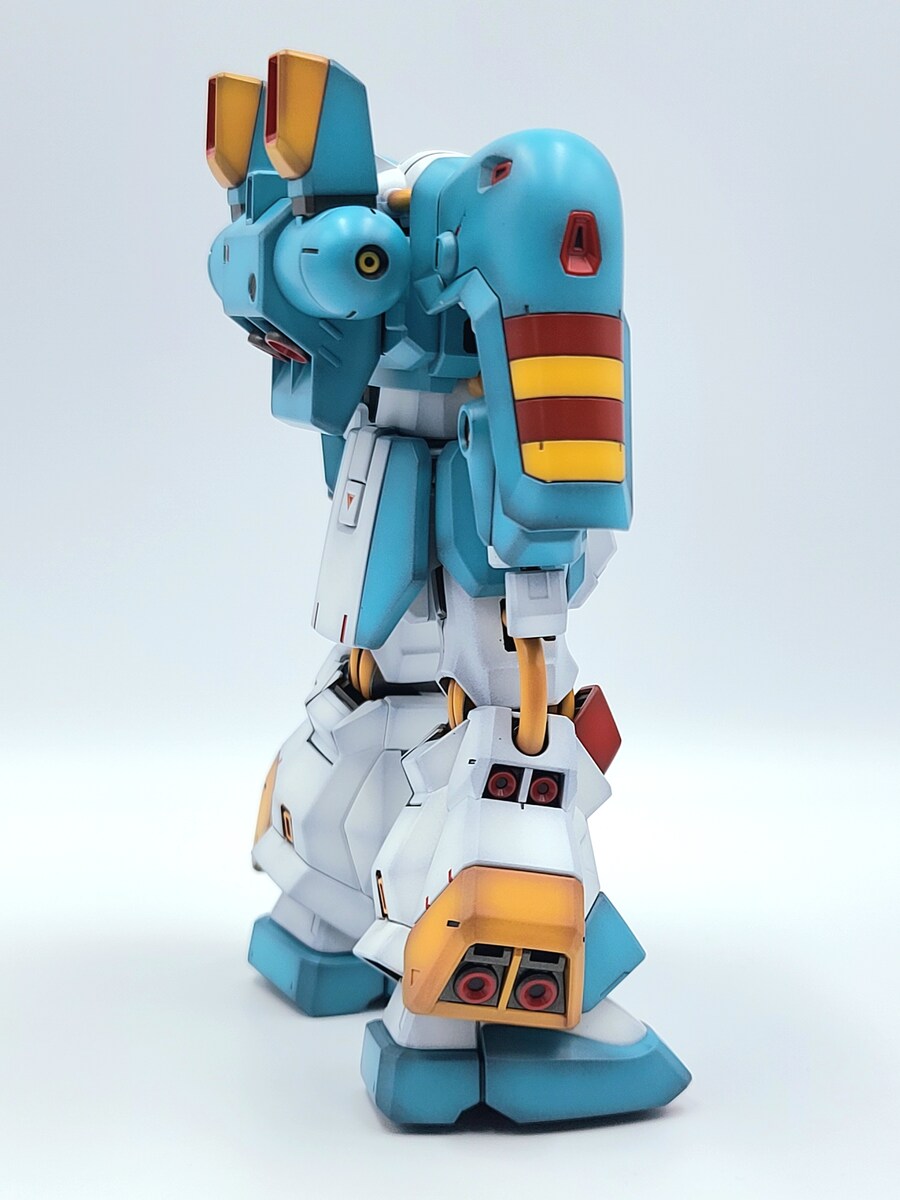 HGUC 하비 하이잭 역습의샤아 컬러 명암도색 입니다._10.jpg