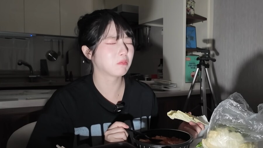 유튜브) 일본에서 한달살기하고 돌아와서 김치찌개먹고 우는 한일부부_9.png