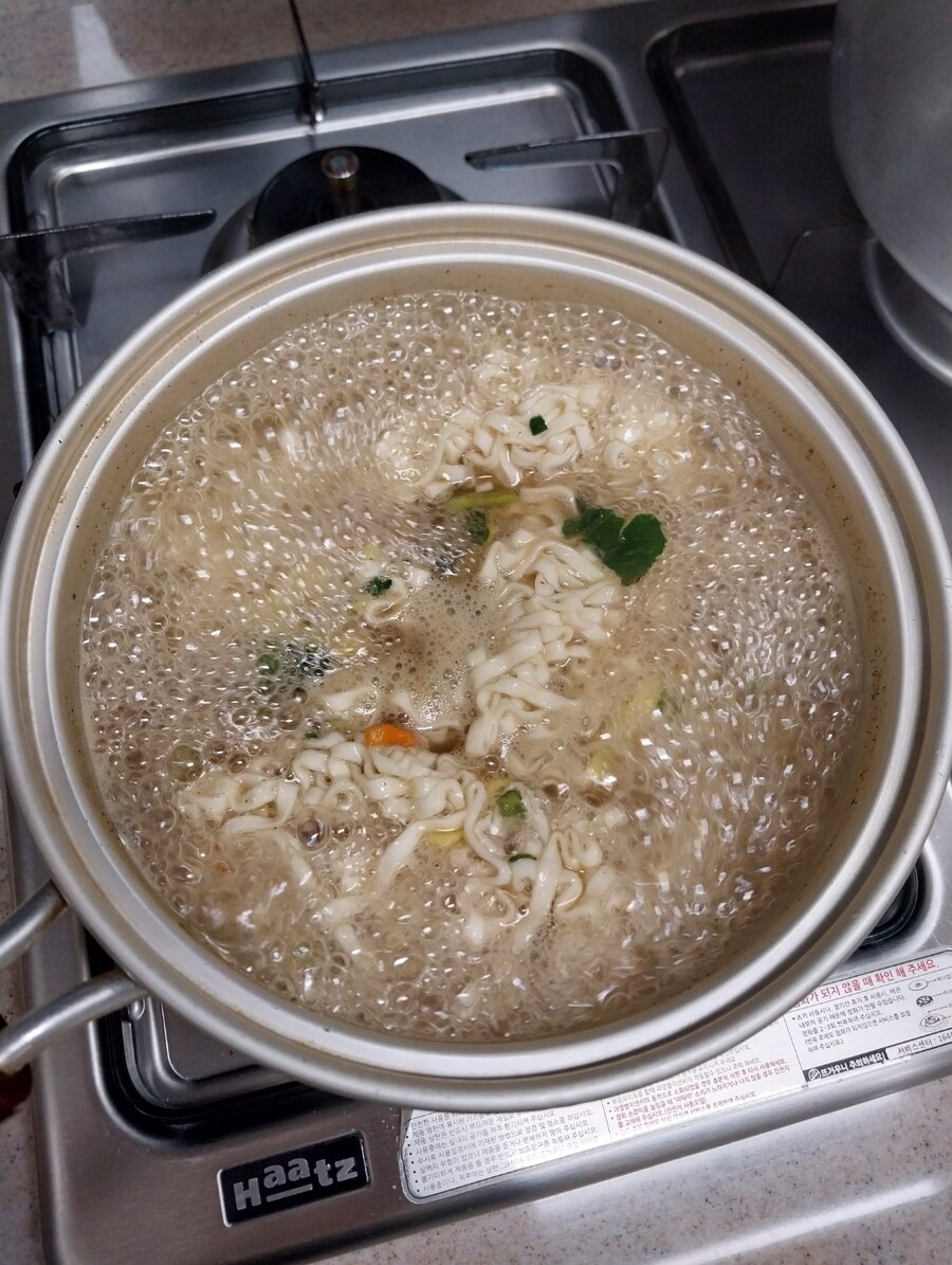 농심 멸치 칼국수_4.jpg