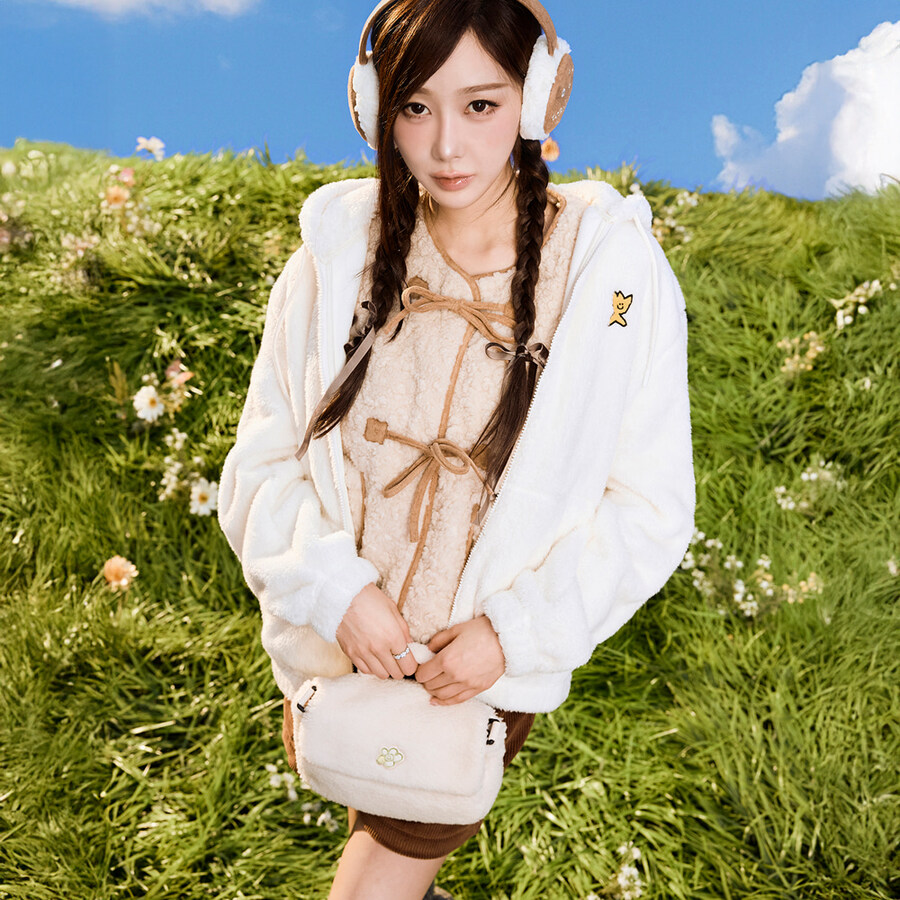 [에스파] 가을에 태어난 애리의 가을 느낌🍂🤎 지젤 와키윌리 비하인드_5.jpg