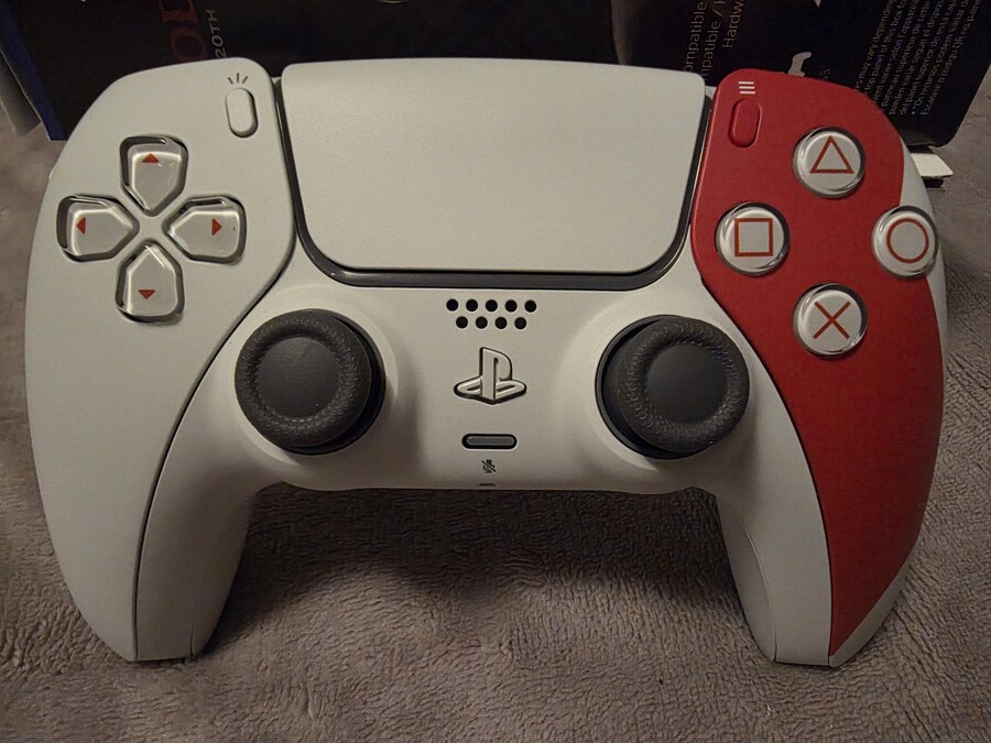 갓 오브 워 20주년 한정 패드 오픈_1.jpg