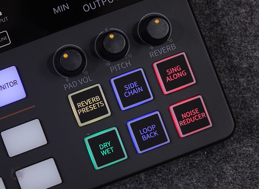 2채널 XLR로 더 완벽하게 돌아온 가성비 오인페! 마오노 AME2 Gen2_41.jpg