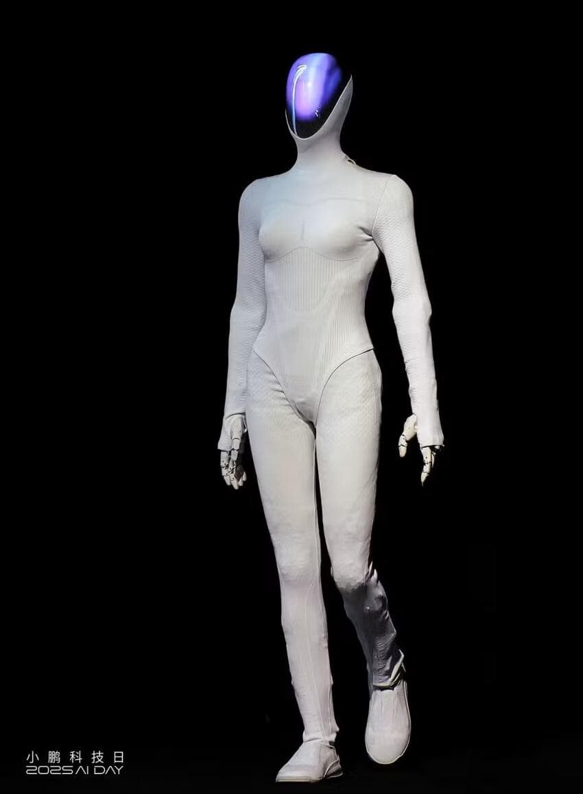 어제 공개된 여성형 휴머노이드 로봇.mp4_1.jpg