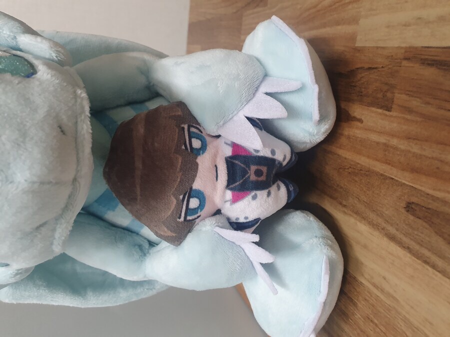 전에 나왔던 백룡인형의 흑룡버전이 나오는군요_2.jpg