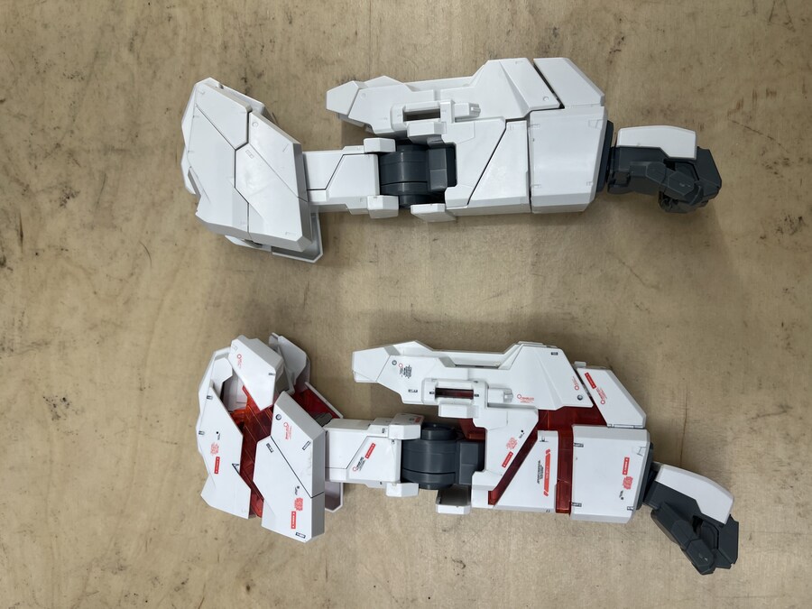 메가사이즈 RX-0 Unicorn Gundam (유니콘모드)_10.jpg