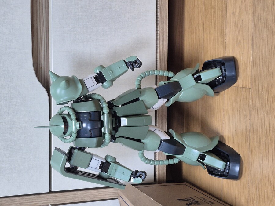 PG 자쿠 작업중..._3.jpg