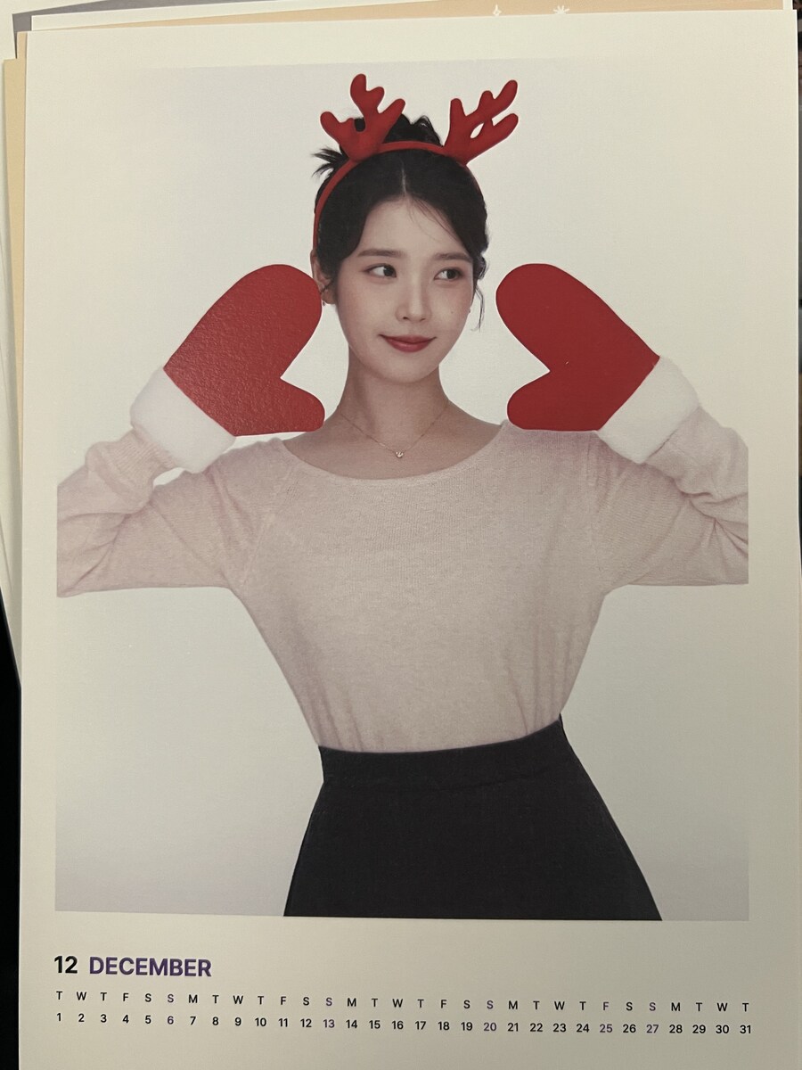 2026 푸라닭 아이유 캘린더_12.jpg