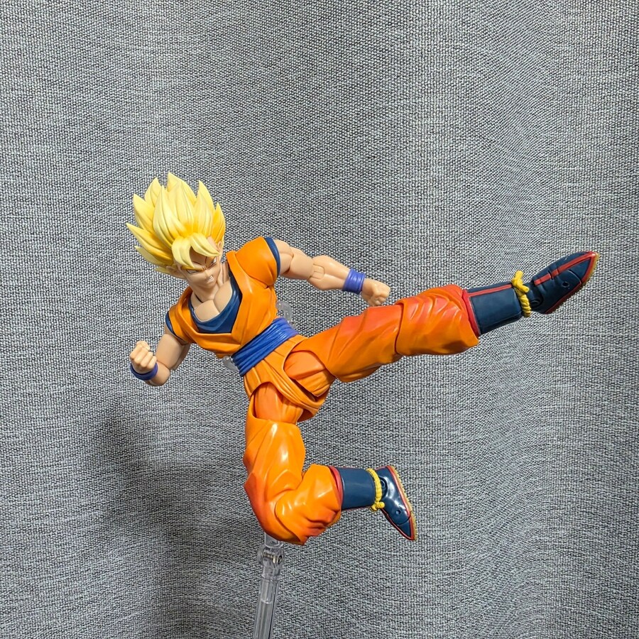 S.H.Figuarts 초사이어인 손오공 (결전의 개막)_12.jpg