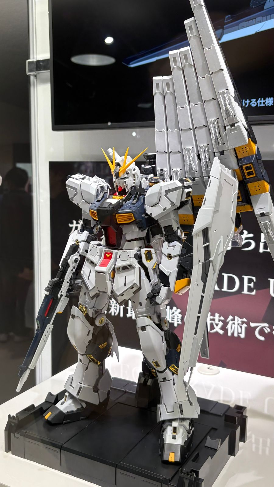 PG 언리쉬드 뉴 건담 후쿠오카점 전시 사진 + 영상_4.jpg