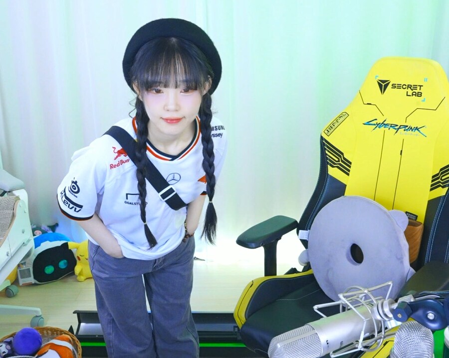 새봄TV] T1vsKT 결승전 같이보기+덕코프...8일차.._2.png