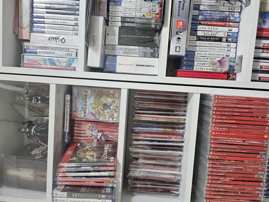 저도 패키지를 모아봤는데~ 책장이 꽉차고있네요~ ㅜㅠ_1.jpg