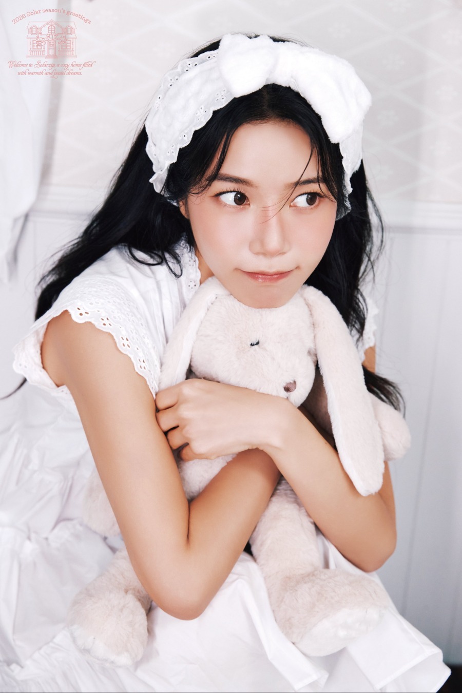 251111.솔라 (Solar) 2026 SEASON’S GREETINGS [솔라집(.zip)] CONCEPT PHOTO #1 1.jpg