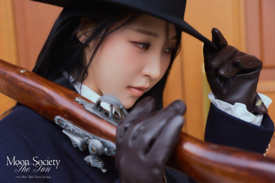 251111.문별 (Moon Byul) 2026 SEASON’S GREETINGS [Moon Society  The Ton] CONCEPT PHOTO #1 2.jpg