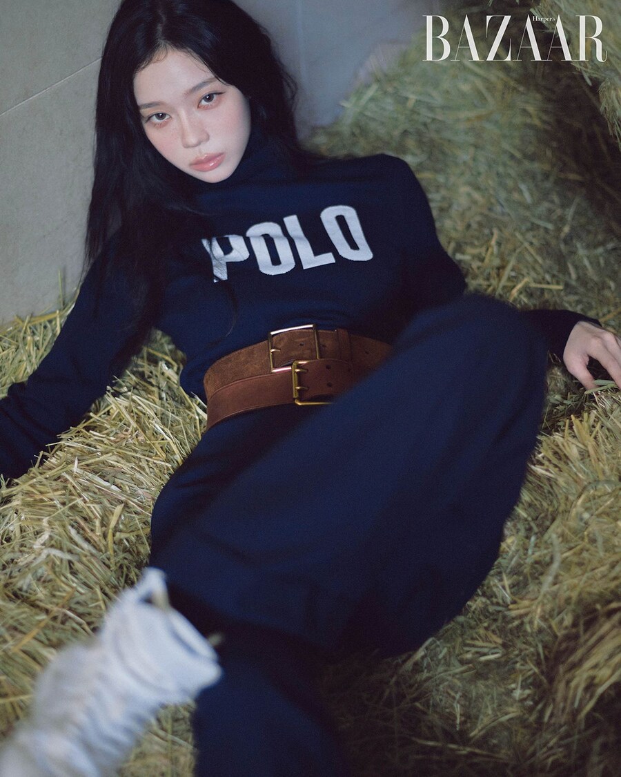 [에스파]🐴말이 좋아🥰 윈터 하퍼스바자 10월호 커버 비하인드_10.jpg