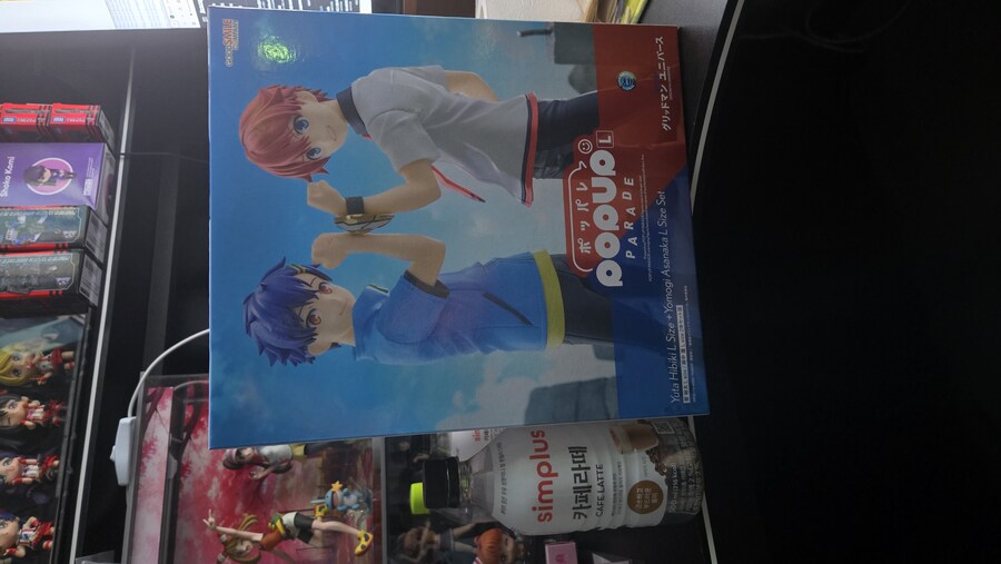 그리드맨) 장식장 재배치_1.jpg