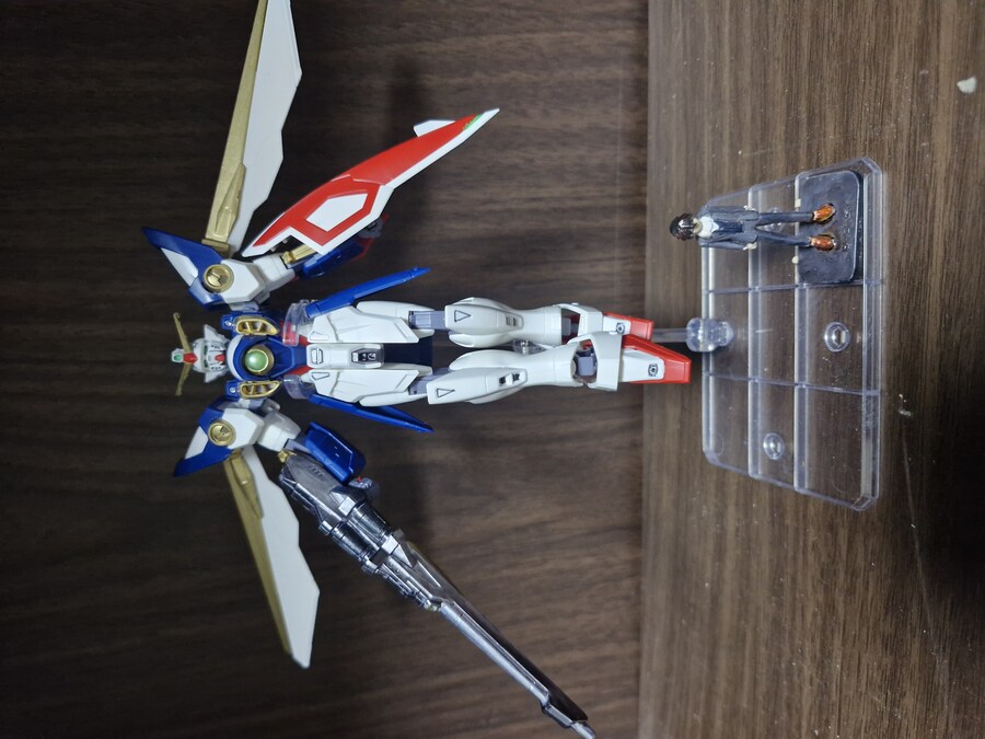 EG윙건담 조립했습니다. (feat 구판포함 단체샷)_1.jpg