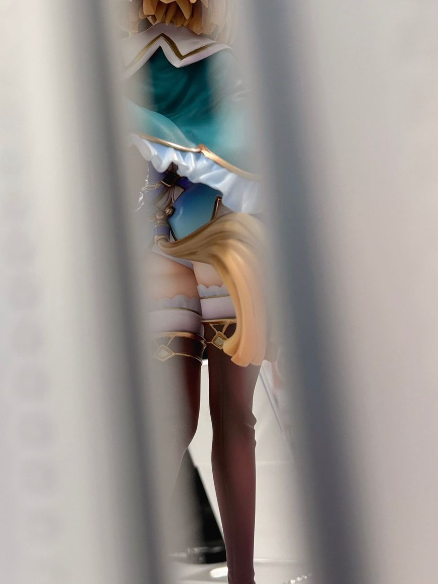 [Vertex] 엘프 마을 - 마을 선생 모니카 채색 원형 일부 사진 2_1.jpg