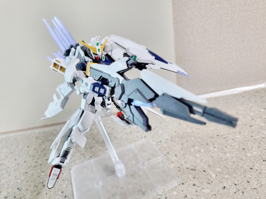 남은 건담은 단 1대뿐.. 건담 지리우스!_15.jpg