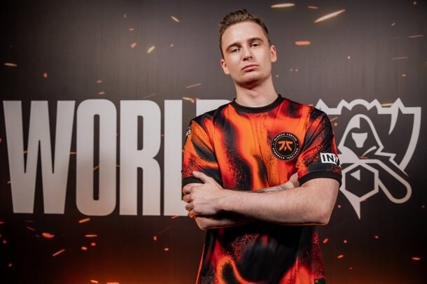 롤) 새벽 사이 자리가 또 줄어든 포비 근황_4.jpg