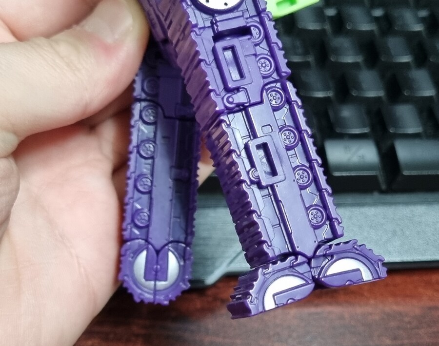 트랜스포머 86 믹스마스터, 스캐빈저_11.jpg