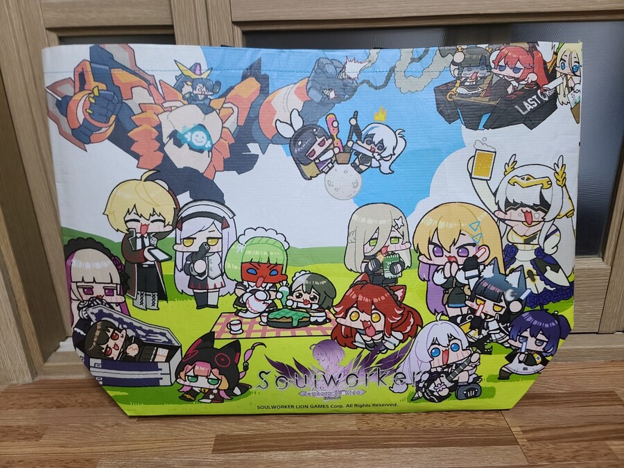 소울워커) 간담회 참가 기념으로 받은 굿즈들_2.jpg