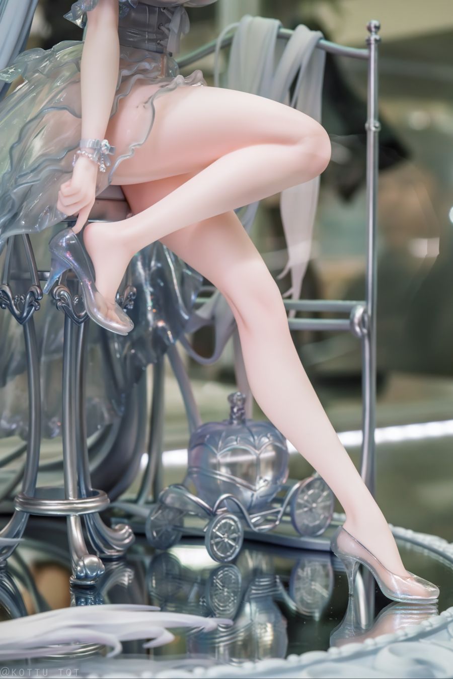 [굿 스마일] 1/7 승리의 여신: 니케 - 신데렐라: 글라스의 프린세스 전시 2_17.jpg
