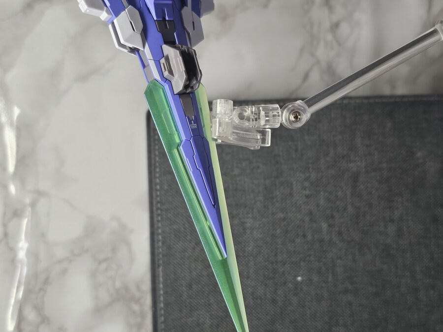 분할해놓고 도색으로 덮는 메탈빌드가 있다?_2.jpg