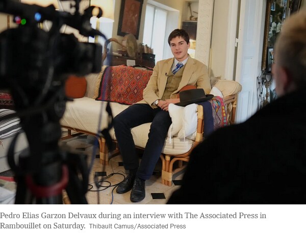 요즘 프랑스에서 인기인이 된 청년_2.png