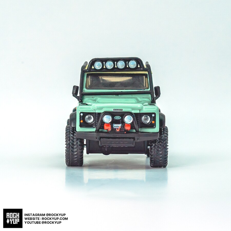 1/64 핫휠엘리트 랜드로버 디펜더90 픽업 민트_41.png