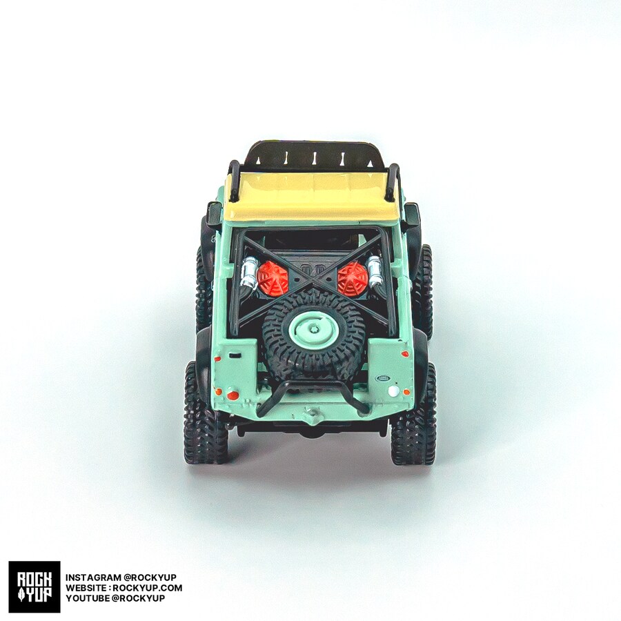 1/64 핫휠엘리트 랜드로버 디펜더90 픽업 민트_44.png