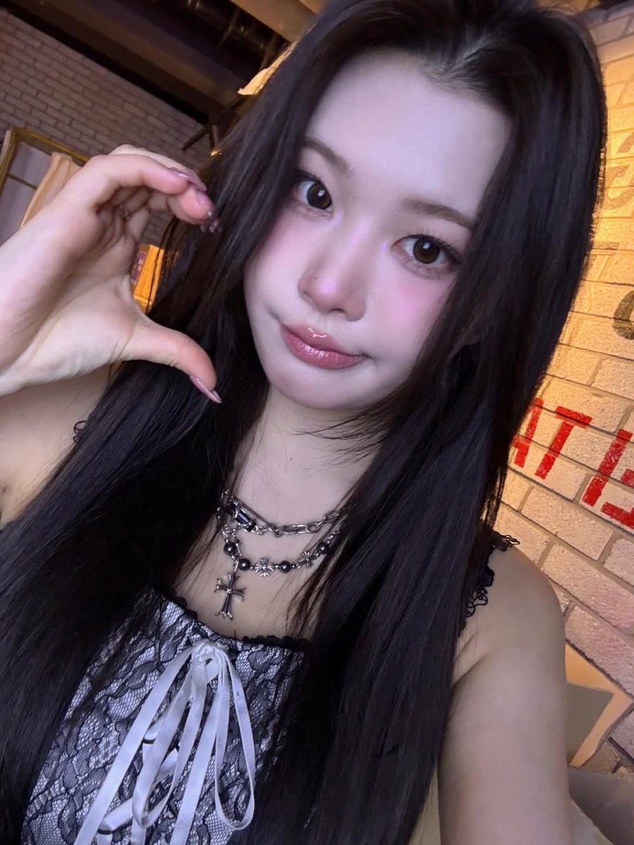 안녕하세요 퍼플키스 수안입니다. 오늘을 끝으로 퍼플키스의 활동이 종료되었습니다.그동안의 여정을 지켜봐 주신 여러분, 진심으로 감사드립니다.뭐가 뭔지도 제대로 모른 채 뛰어든 (9).jpg