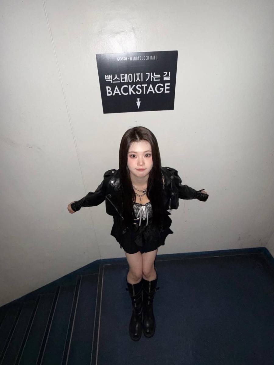 안녕하세요 퍼플키스 수안입니다. 오늘을 끝으로 퍼플키스의 활동이 종료되었습니다.그동안의 여정을 지켜봐 주신 여러분, 진심으로 감사드립니다.뭐가 뭔지도 제대로 모른 채 뛰어든 (12).jpg