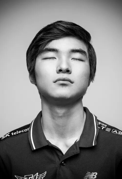 소전2)그냥 아무거나 한국어를 사용하는 외국인 일러_2.jpg