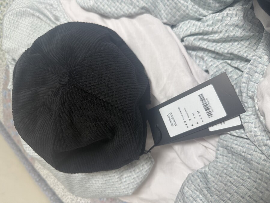 모자 하나 샀네요_1.jpg