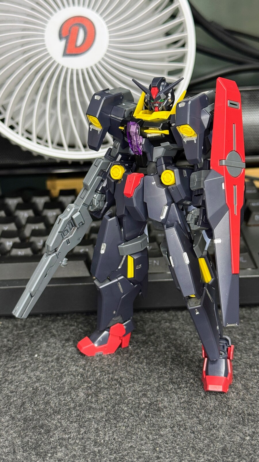 HGOO 건담 플루토네 블랙_1.jpg