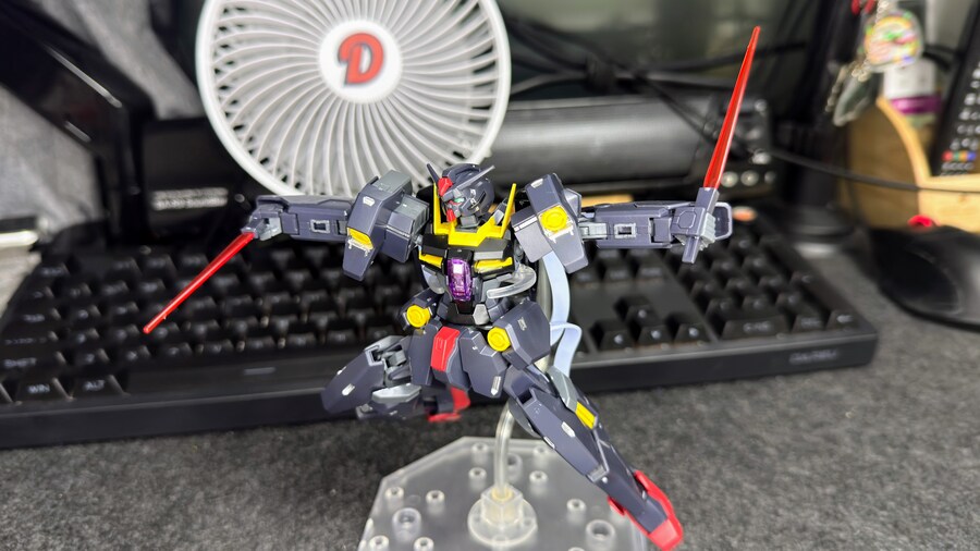 HGOO 건담 플루토네 블랙_6.jpg