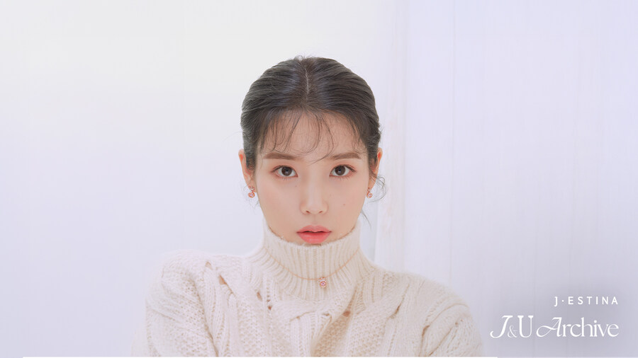 제이에스티나, 아이유 아카이브 2019 - 2025_1.jpg