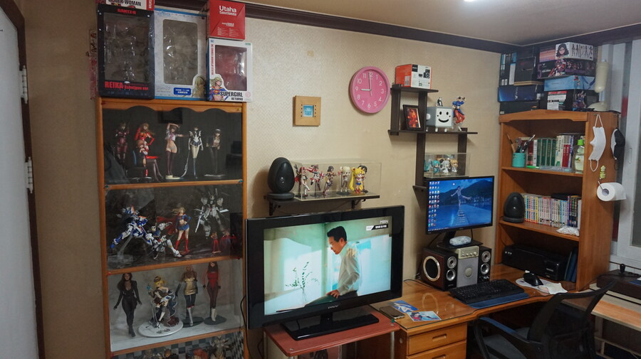 철들지 못한채 시간이 멈춰버린 50세 방사진_28.jpg