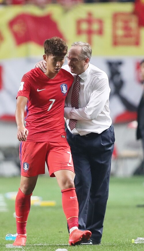 한국 국대와는 인연이 없는 손흥민..jpg_2.jpg