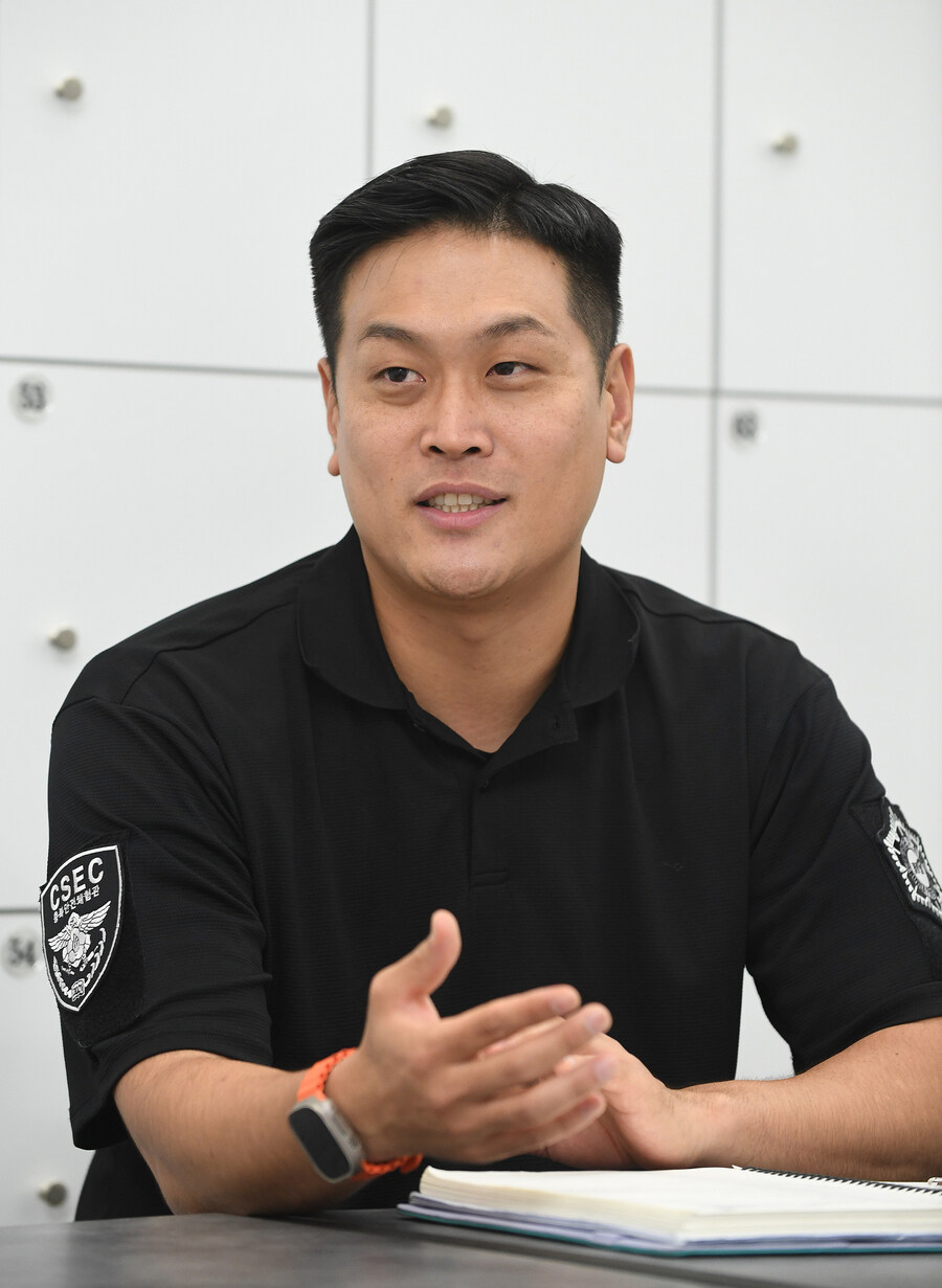 은근히 중독성 있는 소방관 삼촌_4.jpg