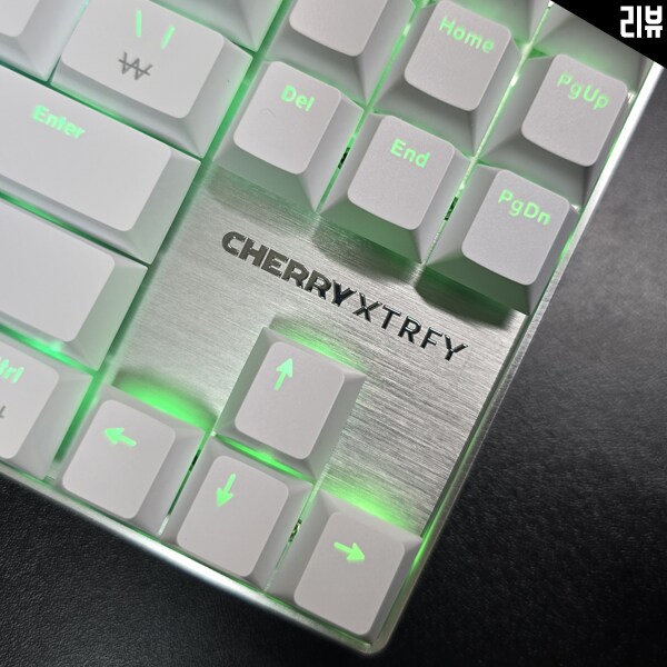 CHERRY XTRFY MX 8.2 PRO TMR TKL 마그네틱키보드 후기_1.png