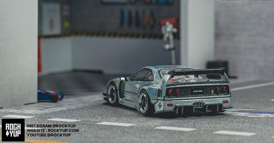 1/64 리버티워크 페라리F40 홍콩 토이카 살롱2023 체이서 버전_15.png