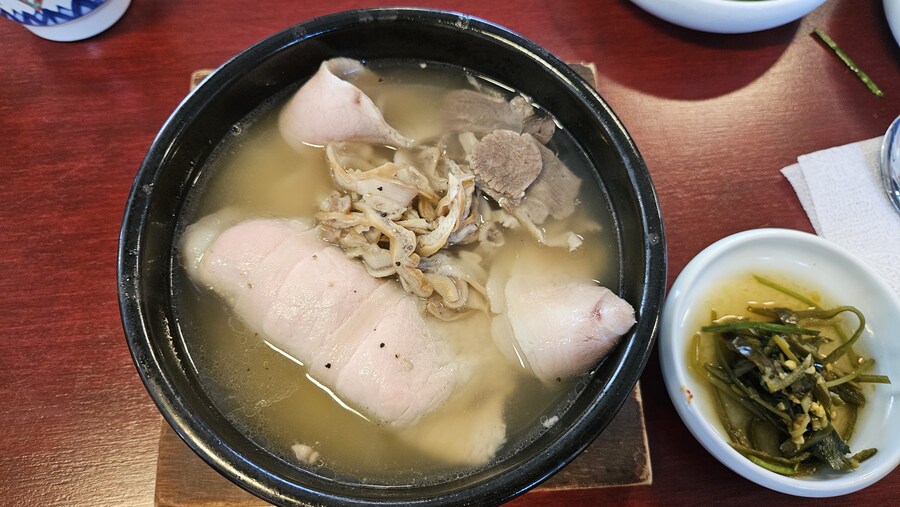 [부산]조개구이와 낙지를 같이 먹을수 있었던 삼바리 광안점 + 엄용백 돼지국밥_10.jpg