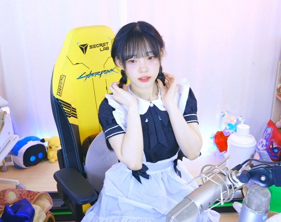 새봄TV] 나우유씨미2 같이보기(영화)+아이온2_2.png