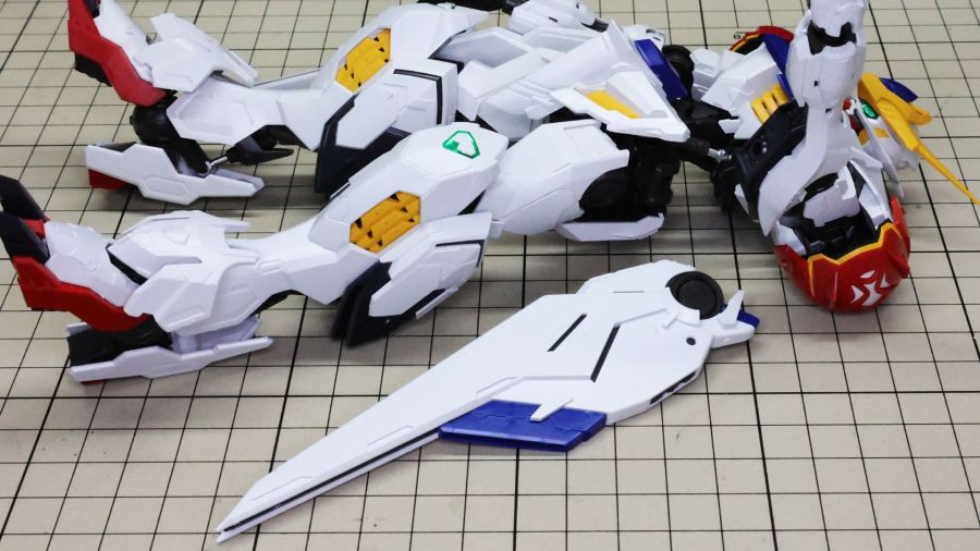 MG 건담 발바토스 루프스 조립 과정 사진 (스크롤 주의)_129.jpg
