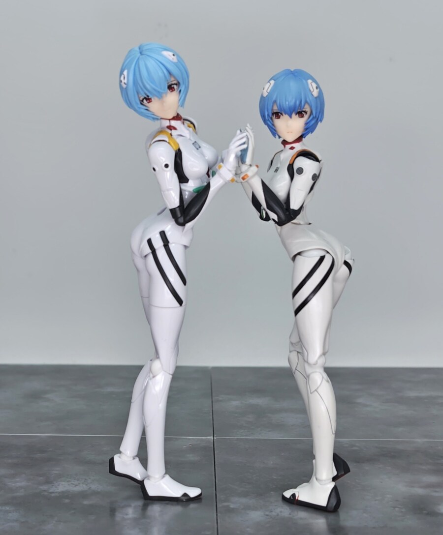 [반다이] 30MP 아야나미 레이와 S.H.Figuarts 비교 이미지_4.jpg