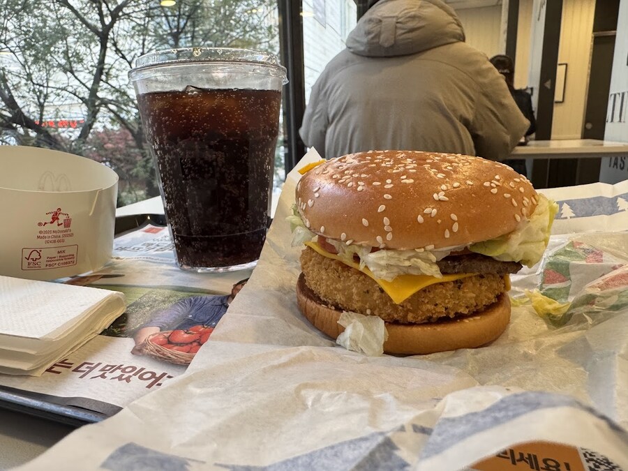 크리스마스트러플치즈버거 外_1.jpg