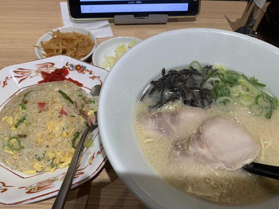 돈코츠라멘 볶음밥_2.jpg