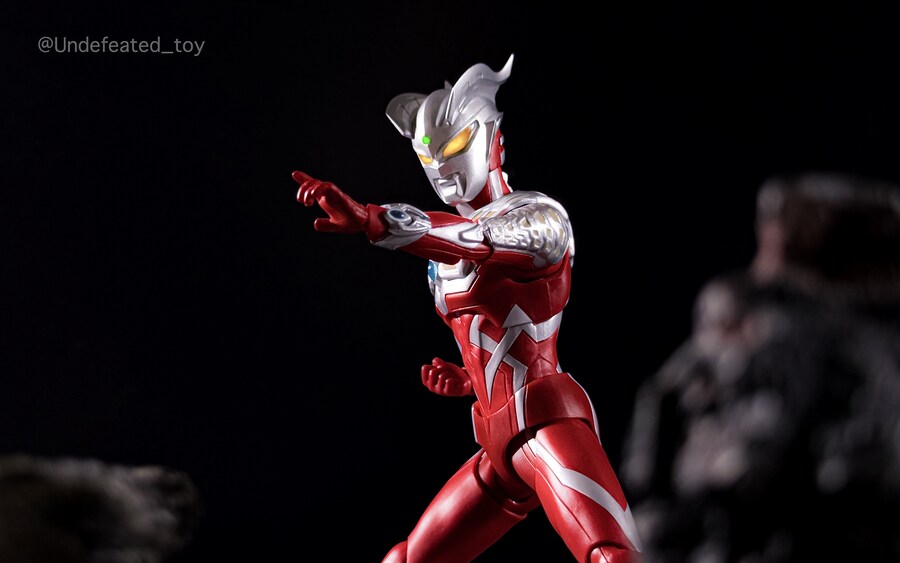 [SHF] 울트라맨 제로 와일드 버스트_5.jpg