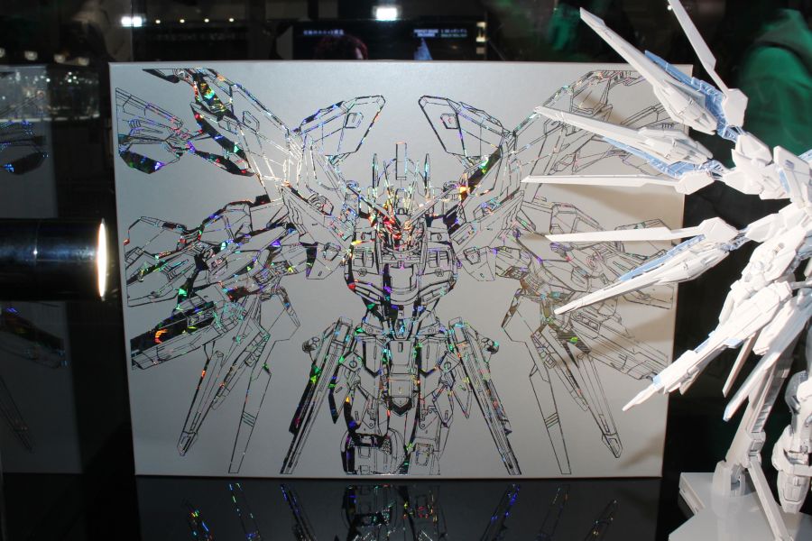 MGEX 스트라이크 프리덤 코팅판 계열 다각도 전시 사진_6.jpg